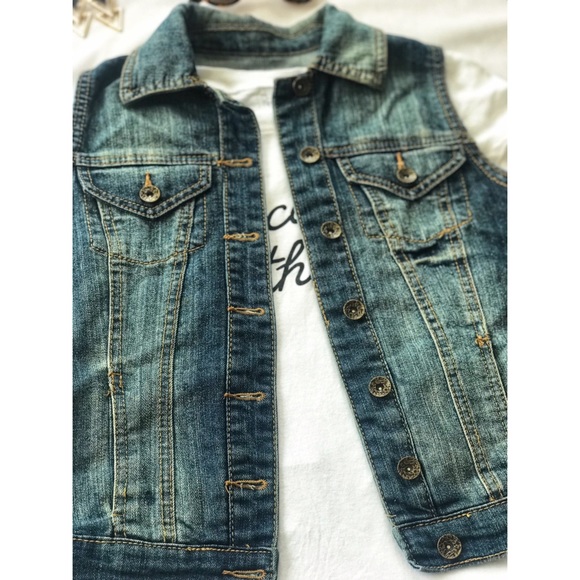 Paris Blue Denim Vest - Picture 2 of 5